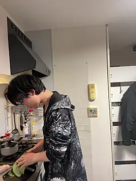 Snapshot of nunnun00 chatting on 12-20-25, 11:46 nunnun00 online show from 12-20-25, 11:46