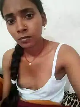 Snapshot of Divya-2007 chatting on 02-11-26, 09:09 Divya-2007 online show from 02-11-26, 09:09