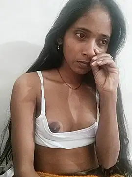 Snapshot of Divya-2007 chatting on 11-17-25, 12:58 Divya-2007 online show from 11-17-25, 12:58