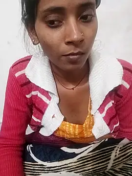 Snapshot of Divya-2007 chatting on 12-21-25, 02:19 Divya-2007 online show from 12-21-25, 02:19