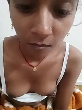 Snapshot of Divya-2007 chatting on 11-25-25, 03:34 Divya-2007 online show from 11-25-25, 03:34