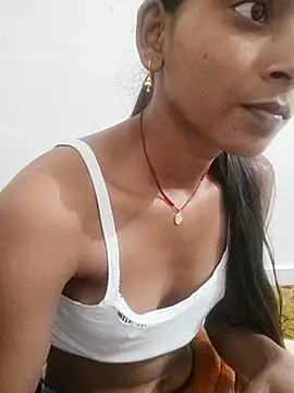 Snapshot of Divya-2007 chatting on 11-15-25, 01:09 Divya-2007 online show from 11-15-25, 01:09