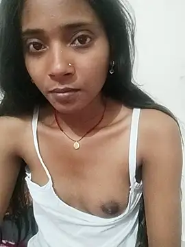 Snapshot of Divya-2007 chatting on 02-26-26, 12:10 Divya-2007 online show from 02-26-26, 12:10