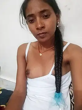 Snapshot of Divya-2007 chatting on 02-17-26, 05:10 Divya-2007 online show from 02-17-26, 05:10