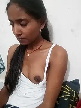 Snapshot of Divya-2007 chatting on 02-10-26, 05:12 Divya-2007 online show from 02-10-26, 05:12