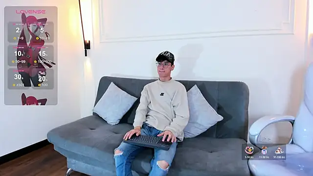 Snapshot of Cum_hunters chatting on 11-11-25, 03:12 Cum hunters online show from 11-11-25, 03:12