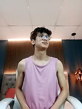 Snapshot of Cum_hunters chatting on 09-27-25, 05:35 Cum hunters online show from 09-27-25, 05:35