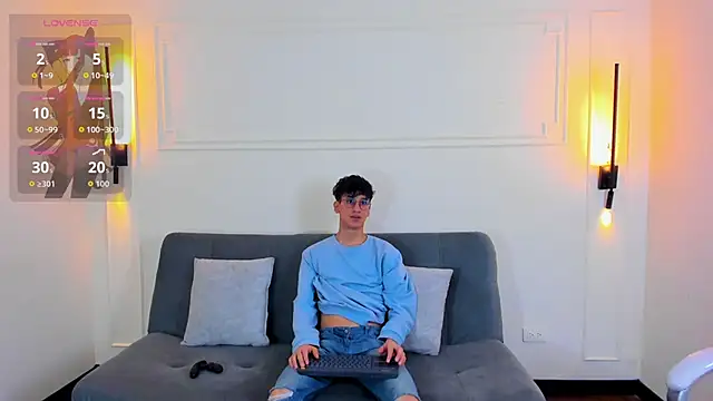 Snapshot of Cum_hunters chatting on 10-23-25, 03:27 Cum hunters online show from 10-23-25, 03:27