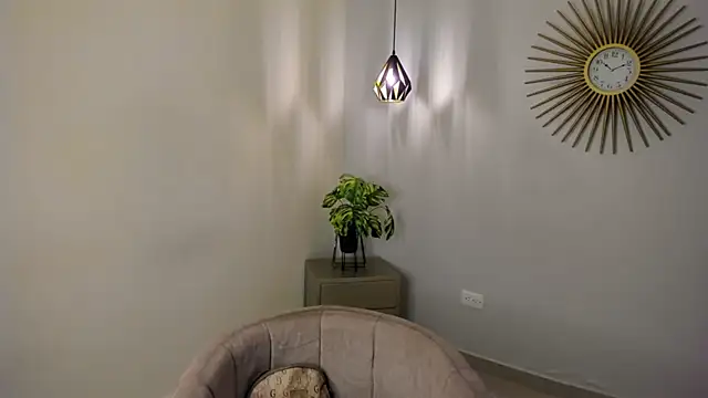 Gracie cameron online show from 01-19-25, 12:17