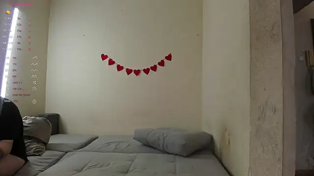 Browni Kiss online show from 03-26-26, 07:39