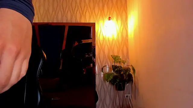 Snapshot of Brad_Summer chatting on 02-07-26, 05:21 Brad Summer online show from 02-07-26, 05:21