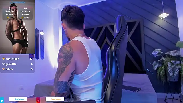 Snapshot of Brad_Summer chatting on 02-10-26, 05:23 Brad Summer online show from 02-10-26, 05:23