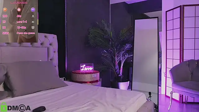 ClaraShine online show from 09-10-25, 04:00