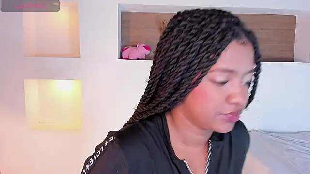 Snapshot of AishaHil chatting on 01-23-25, 12:09 AishaHil online show from 01-23-25, 12:09