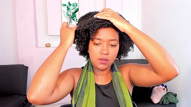 Snapshot of AishaHil chatting on 01-27-25, 12:05 AishaHil online show from 01-27-25, 12:05