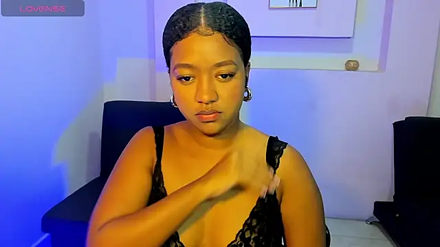 Snapshot of AishaHil chatting on 02-02-25, 12:02 AishaHil online show from 02-02-25, 12:02