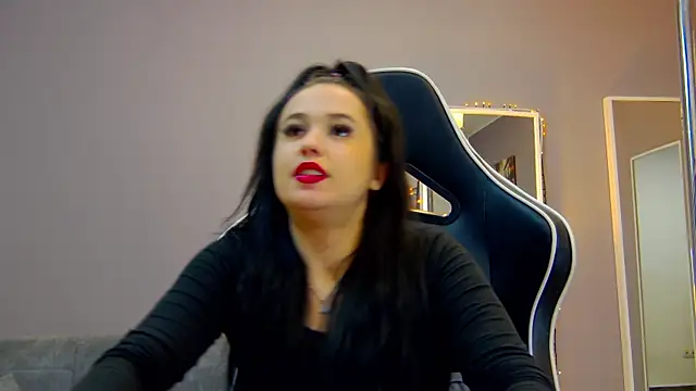 Eva Lovvia  online show from 03-17-25, 11:13