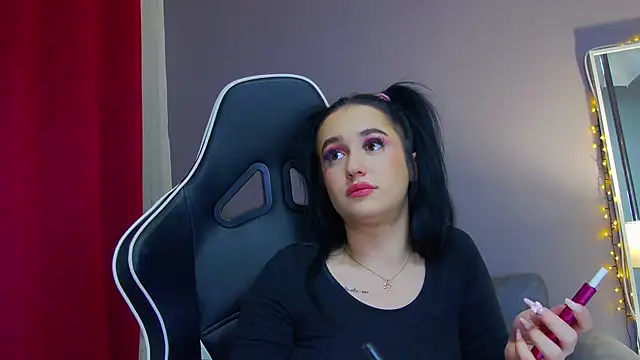 Eva Lovvia  online show from 02-19-25, 11:04