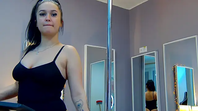 Eva Lovvia  online show from 03-18-25, 07:01