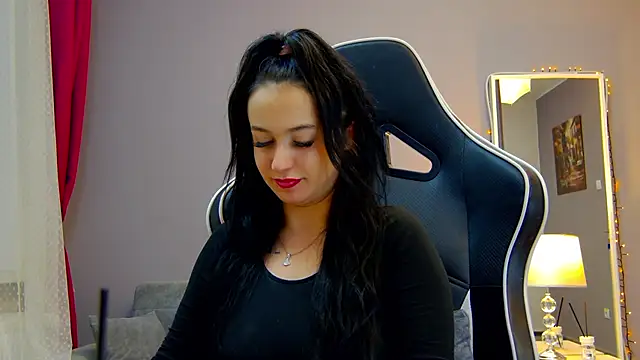 Eva Lovvia  online show from 03-18-25, 02:18