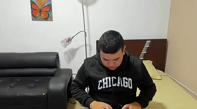 Snapshot of Faridsweetness chatting on 01-20-25, 12:28 Faridsweetness online show from 01-20-25, 12:28