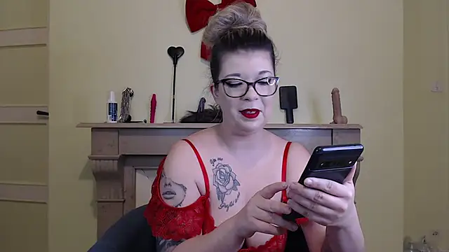 kamilalova online show from 05-12-26, 04:02