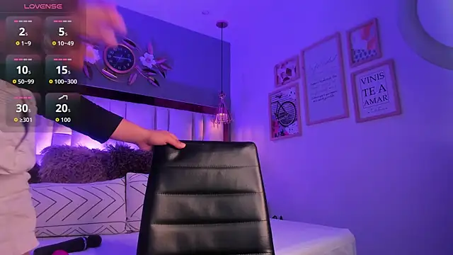 ArianaGolden online show from 10-15-25, 02:14
