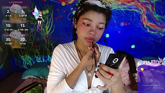 Snapshot of lucie_petite chatting on 02-28-26, 06:51 lucie petite online show from 02-28-26, 06:51