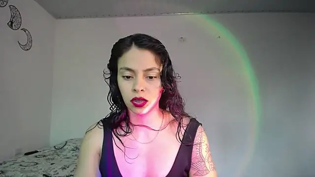 lana roman online show from 11-18-25, 08:23