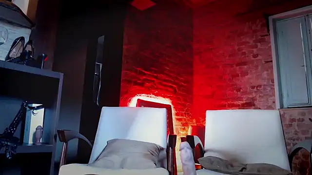 Snapshot of MistressLacey chatting on 10-12-25, 01:12 MistressLacey online show from 10-12-25, 01:12