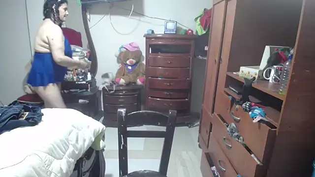 jazmin mature  online show from 12-21-25, 12:18