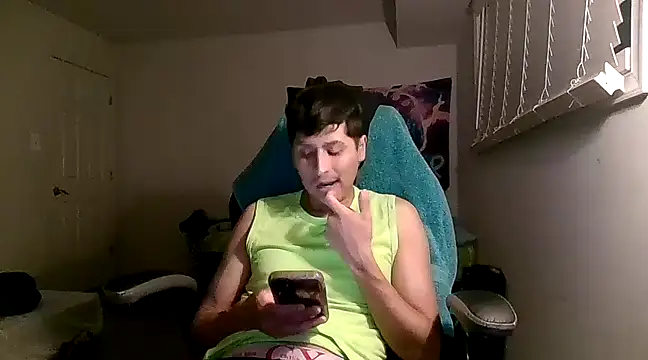 Snapshot of PerroDemonioHot chatting on 03-04-25, 05:00 PerroDemonioHot online show from 03-04-25, 05:00