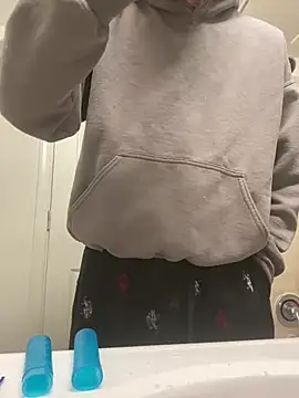 Snapshot of PerroDemonioHot chatting on 02-27-25, 06:24 PerroDemonioHot online show from 02-27-25, 06:24