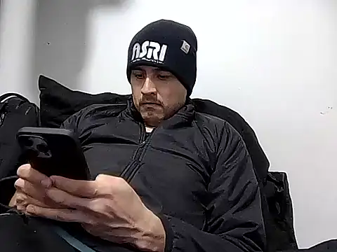 Snapshot of PerroDemonioHot chatting on 02-12-26, 09:03 PerroDemonioHot online show from 02-12-26, 09:03