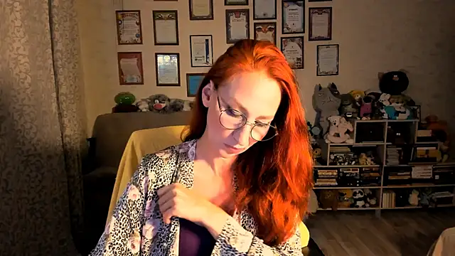 red rocco online show from 10-17-25, 03:47