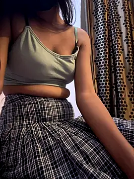 Charlieangel01 online show from 11-05-25, 01:36