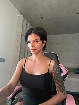 Snapshot of Rosariolovex chatting on 01-28-25, 04:41 Rosariolovex online show from 01-28-25, 04:41
