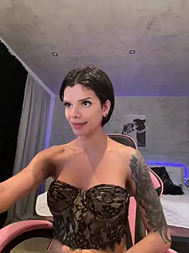Snapshot of Rosariolovex chatting on 03-18-25, 05:01 Rosariolovex online show from 03-18-25, 05:01