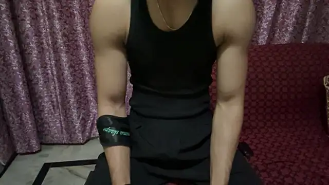 Snapshot of hot_hunk_boy chatting on 03-01-26, 10:04 hot hunk boy online show from 03-01-26, 10:04