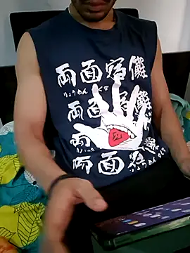 Snapshot of hot_hunk_boy chatting on 09-17-25, 11:34 hot hunk boy online show from 09-17-25, 11:34