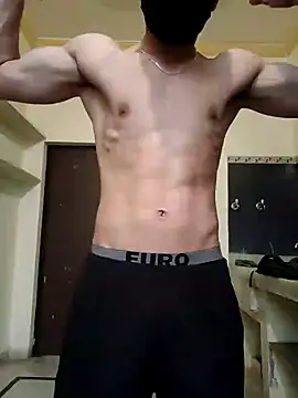 Snapshot of hot_hunk_boy chatting on 01-19-25, 11:56 hot hunk boy online show from 01-19-25, 11:56