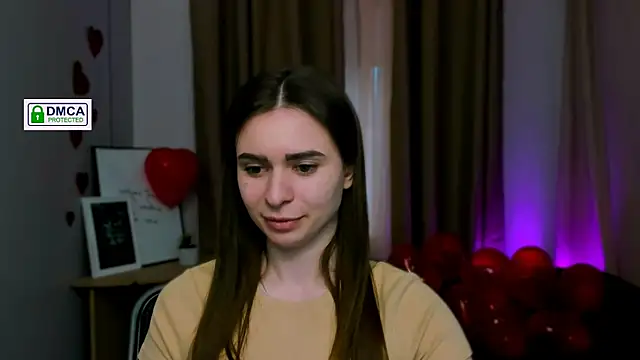 Snapshot of flora_ri chatting on 02-25-25, 01:53 flora ri online show from 02-25-25, 01:53