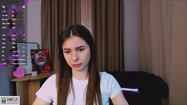 Snapshot of flora_ri chatting on 03-19-25, 10:33 flora ri online show from 03-19-25, 10:33