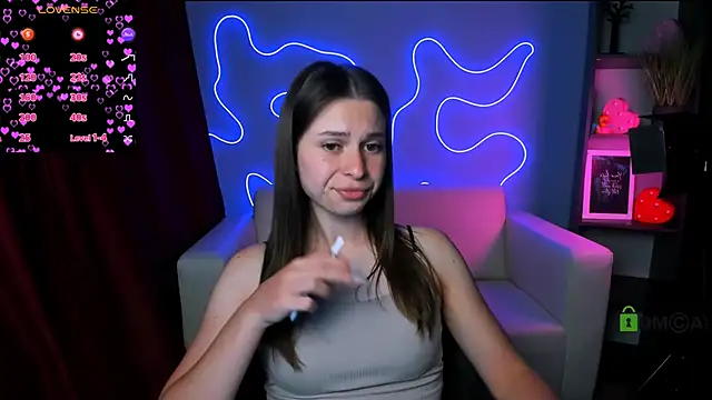 Snapshot of flora_ri chatting on 09-16-25, 01:17 flora ri online show from 09-16-25, 01:17