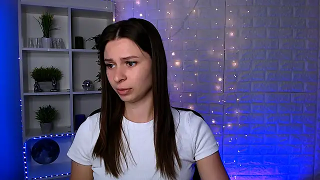 Snapshot of flora_ri chatting on 09-17-25, 09:33 flora ri online show from 09-17-25, 09:33