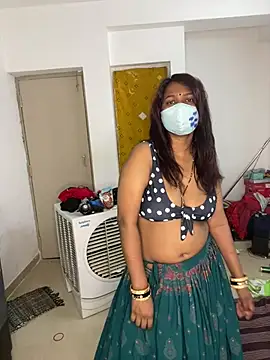 YourSuperTanya online show from 05-08-26, 01:48