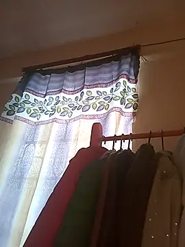 Vprettieeer online show from 03-18-25, 05:34