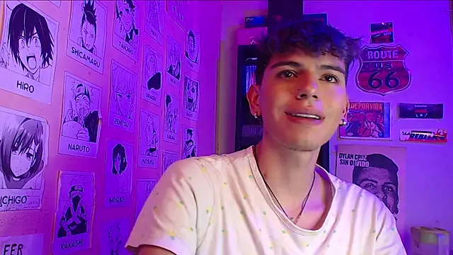 Snapshot of Mickey_Magic chatting on 02-09-25, 02:49 Mickey Magic online show from 02-09-25, 02:49