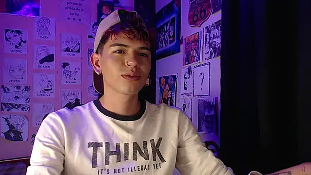 Snapshot of Mickey_Magic chatting on 03-18-25, 11:09 Mickey Magic online show from 03-18-25, 11:09