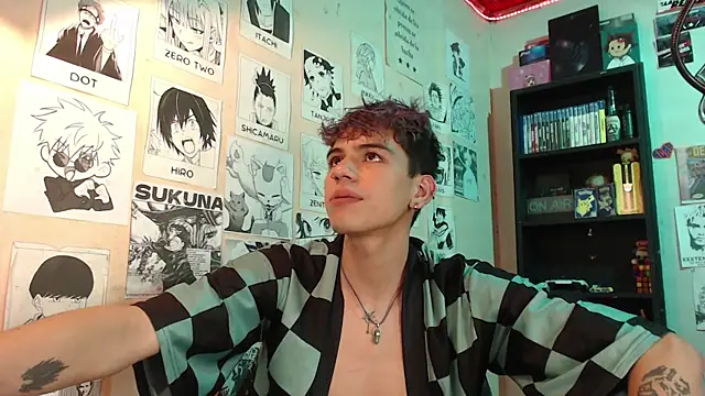 Snapshot of Mickey_Magic chatting on 02-27-25, 11:39 Mickey Magic online show from 02-27-25, 11:39